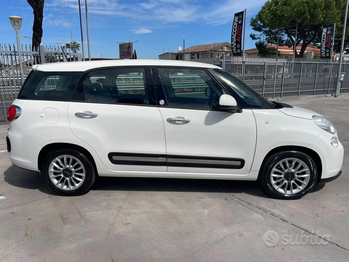 Fiat 500L 2015 photo 3