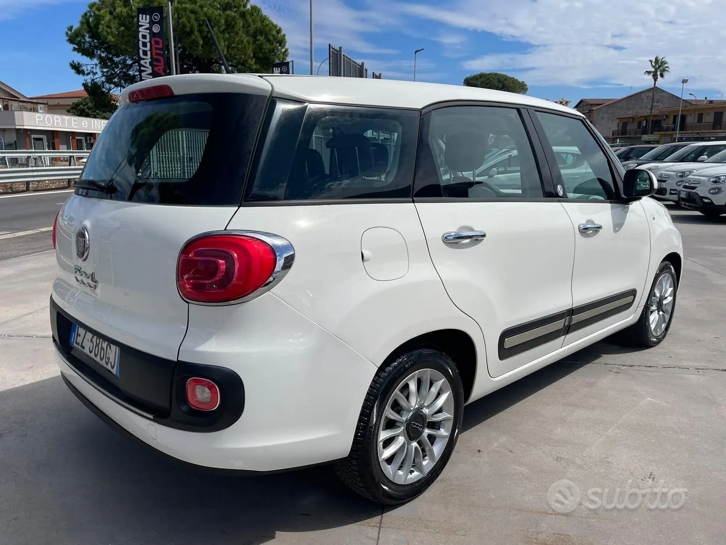 Fiat 500L 2015 photo 4