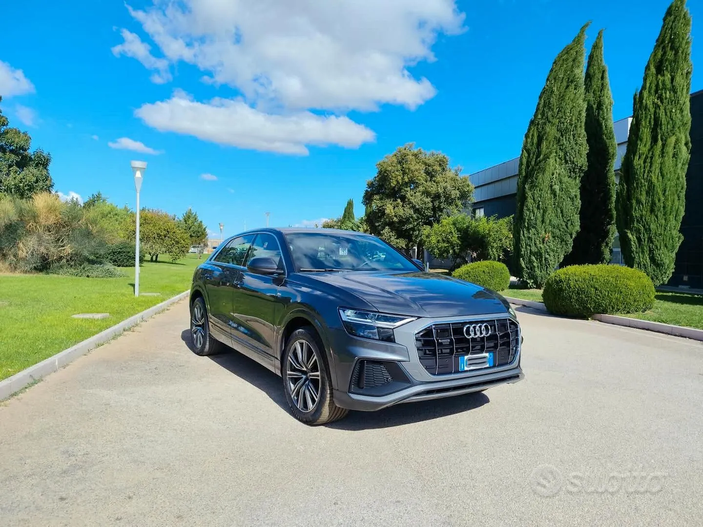 Audi Q8 2021 photo 3
