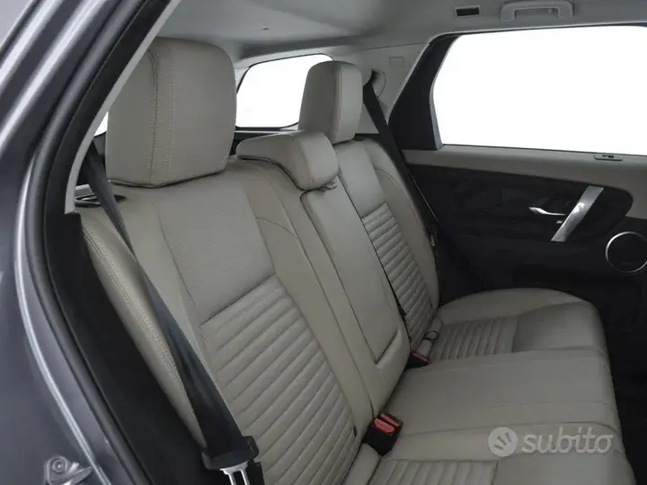 Land Rover Discovery Sport 2022 photo 5