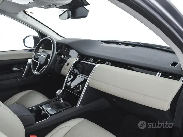 Land Rover Discovery Sport 2022 photo 3