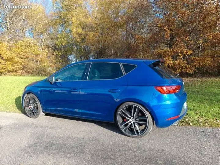 Seat Leon 2017 photo 2