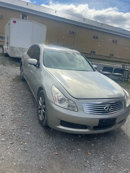 Infiniti G35X 2008 photo 3