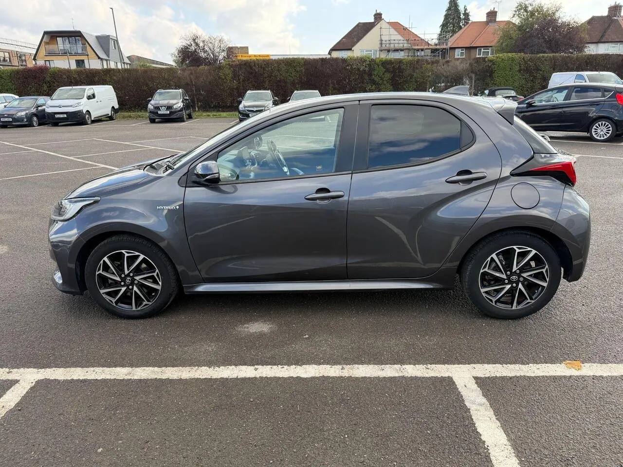 Toyota Yaris 2021 photo 3
