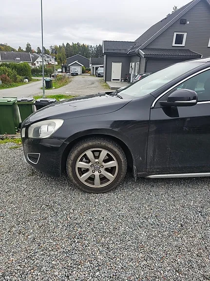 Volvo V60 2011 photo 2