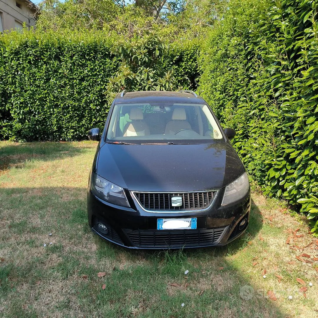 Seat Alhambra 2011 photo 2