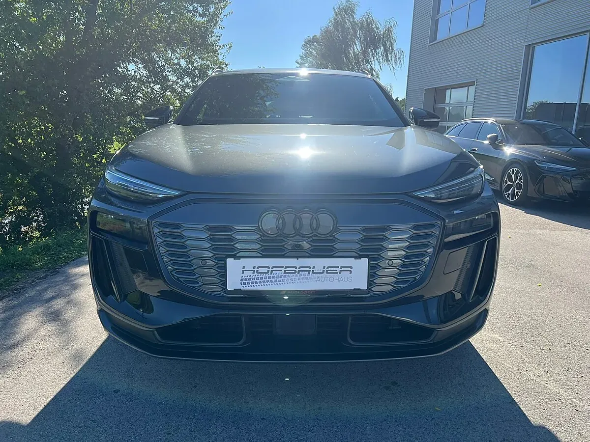 Audi Q6 2025 photo 2