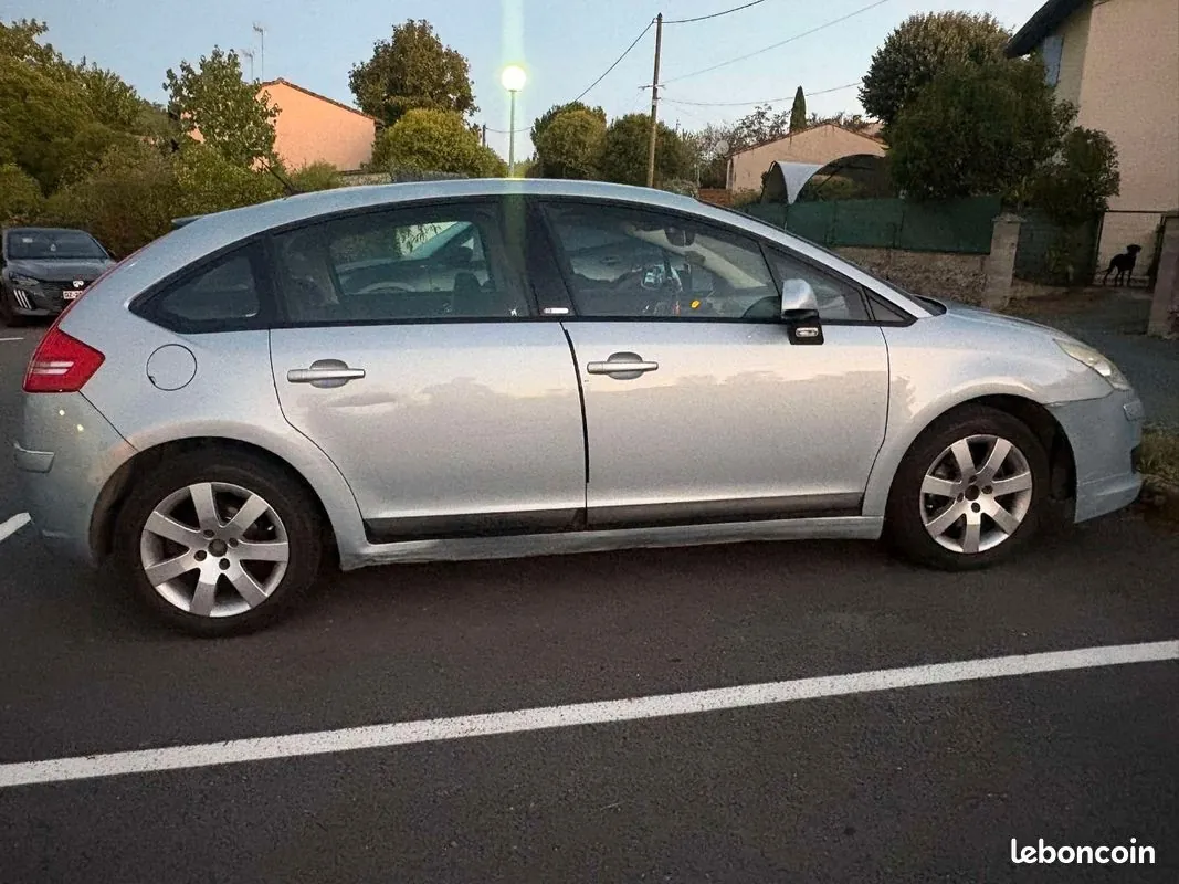 Citroen C4 2007 photo 2