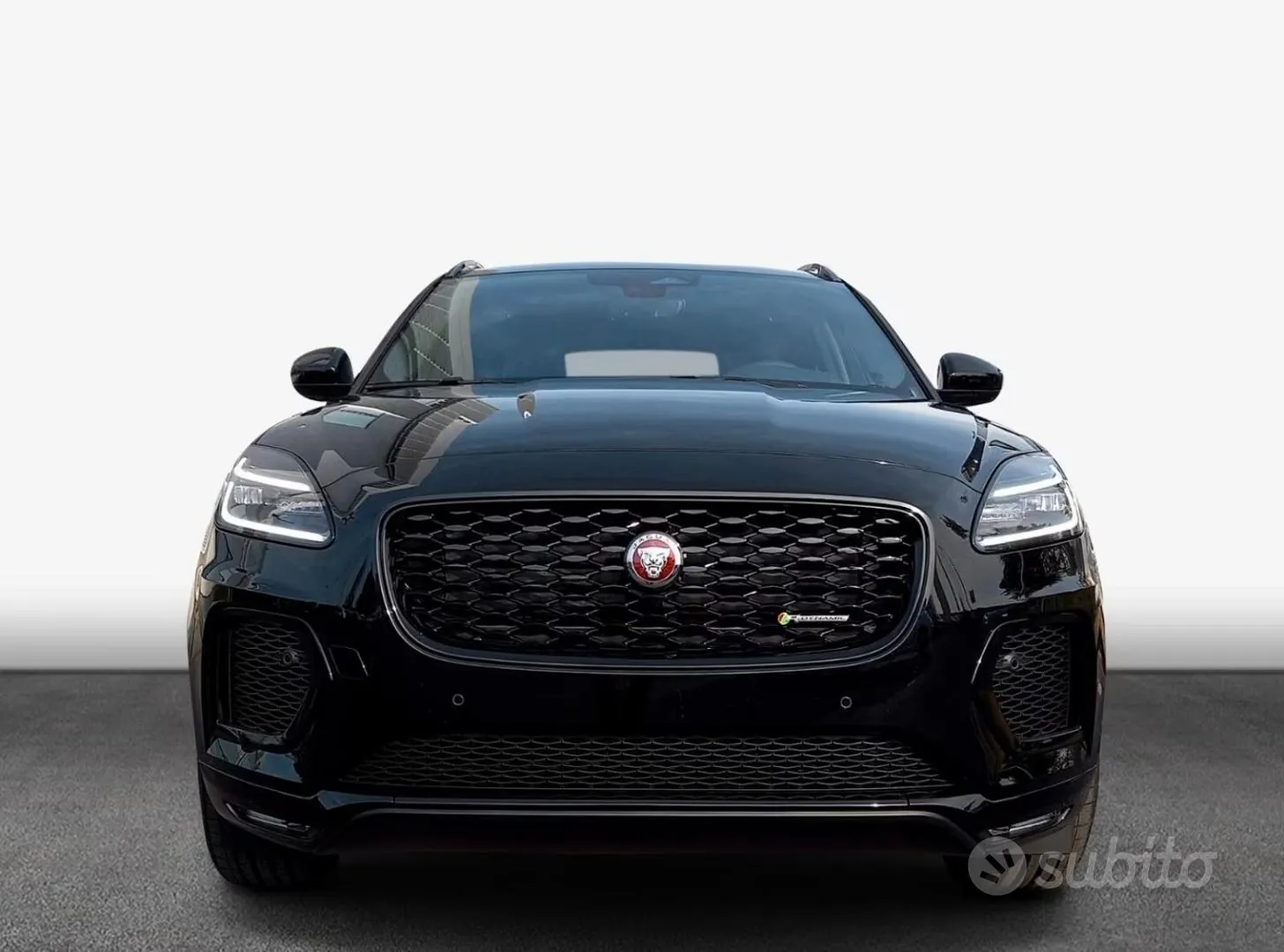 Jaguar E-Pace 2023 photo 2