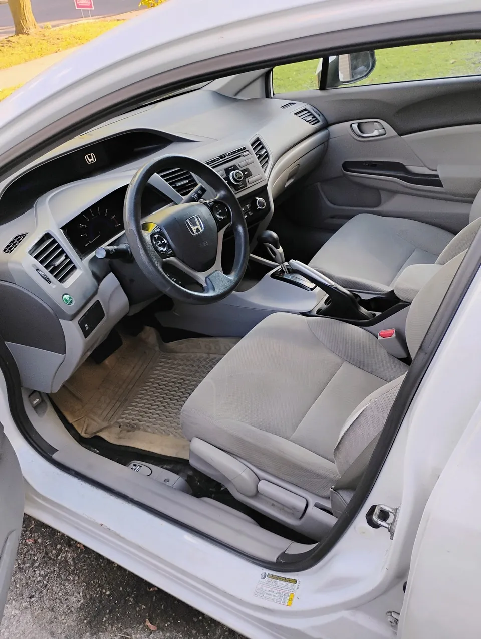 Honda Civic 2012 photo 2