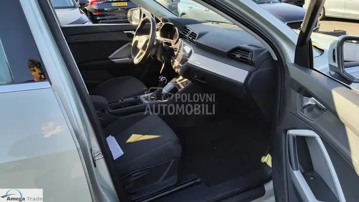 Audi Q3 2021 photo 5
