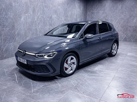 Volkswagen Golf 2023 photo 3