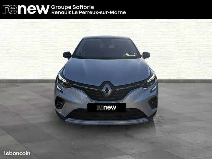 Renault Captur 2022 photo 2
