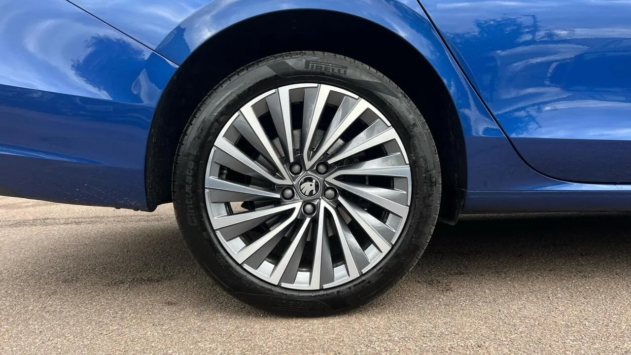 Skoda Superb 2026 photo 5