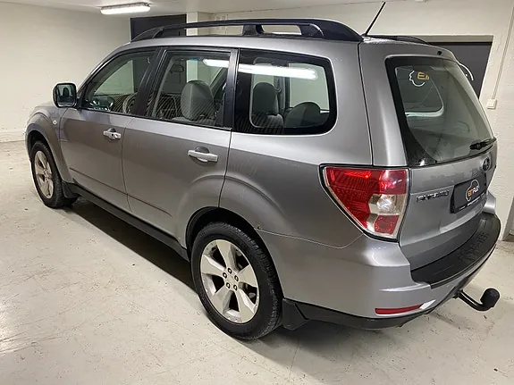 Subaru Forester 2010 photo 5
