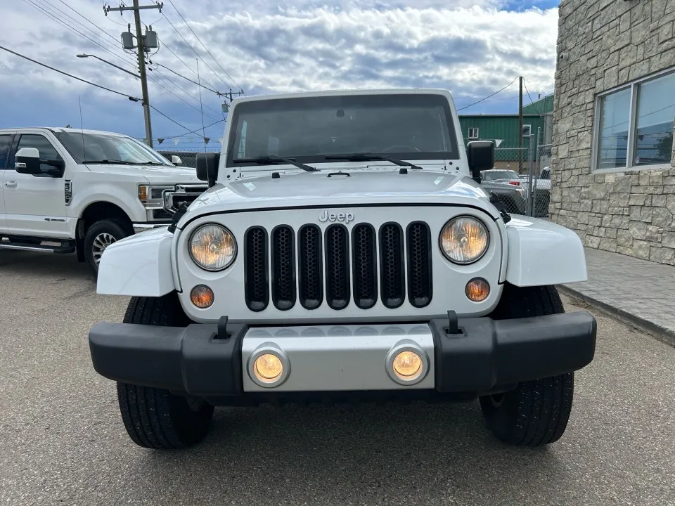 Jeep Wrangler Unlimited 2015 photo 2
