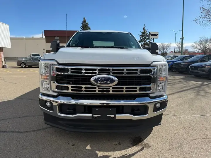 Ford F350 2025 photo 4