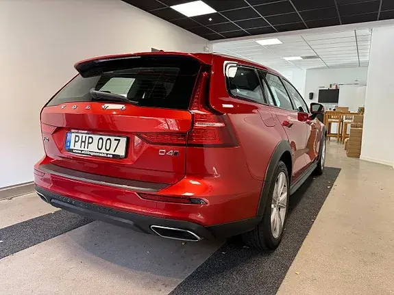 Volvo V60 Cross Country 2020 photo 2