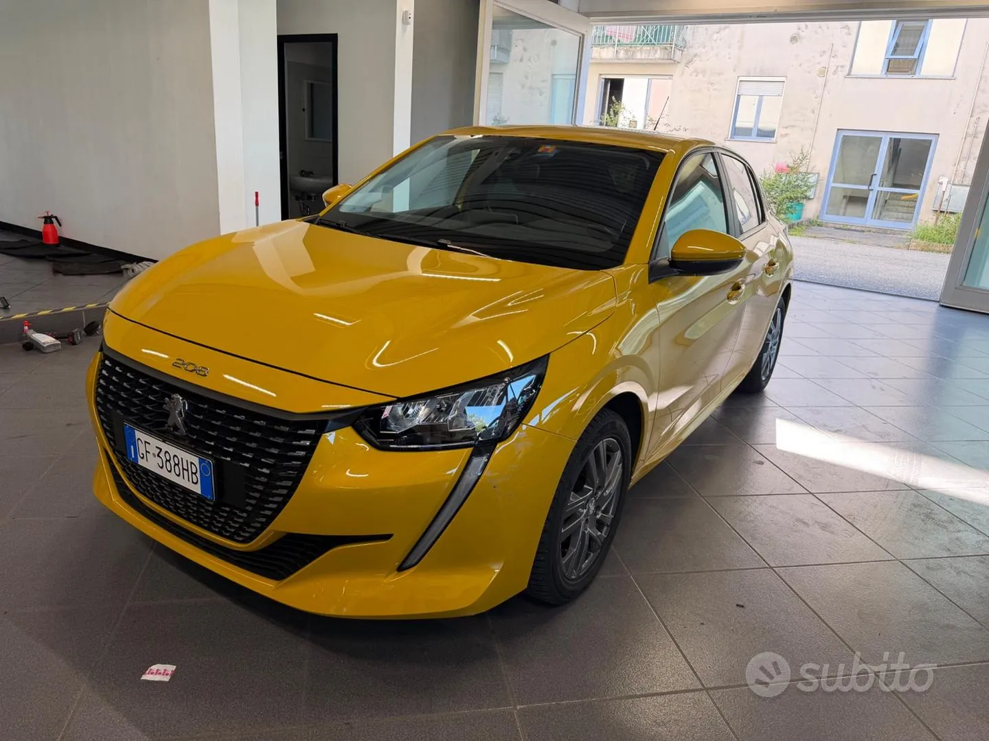 Peugeot 208 2021 photo 3
