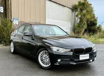 BMW 320D 2013 photo 2