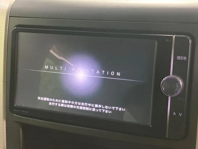 Toyota Vellfire 2013 photo 3