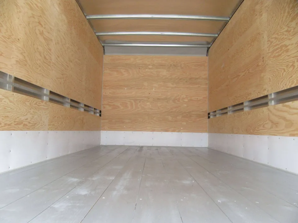 Ford F-550 2026 photo 5