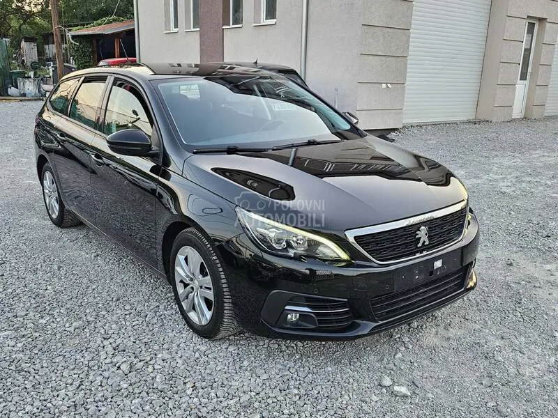 Peugeot 308 2019 photo 4