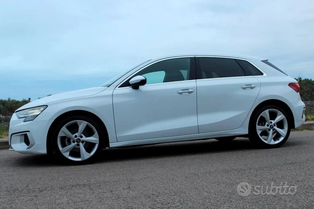 Audi A3 2022 photo 2