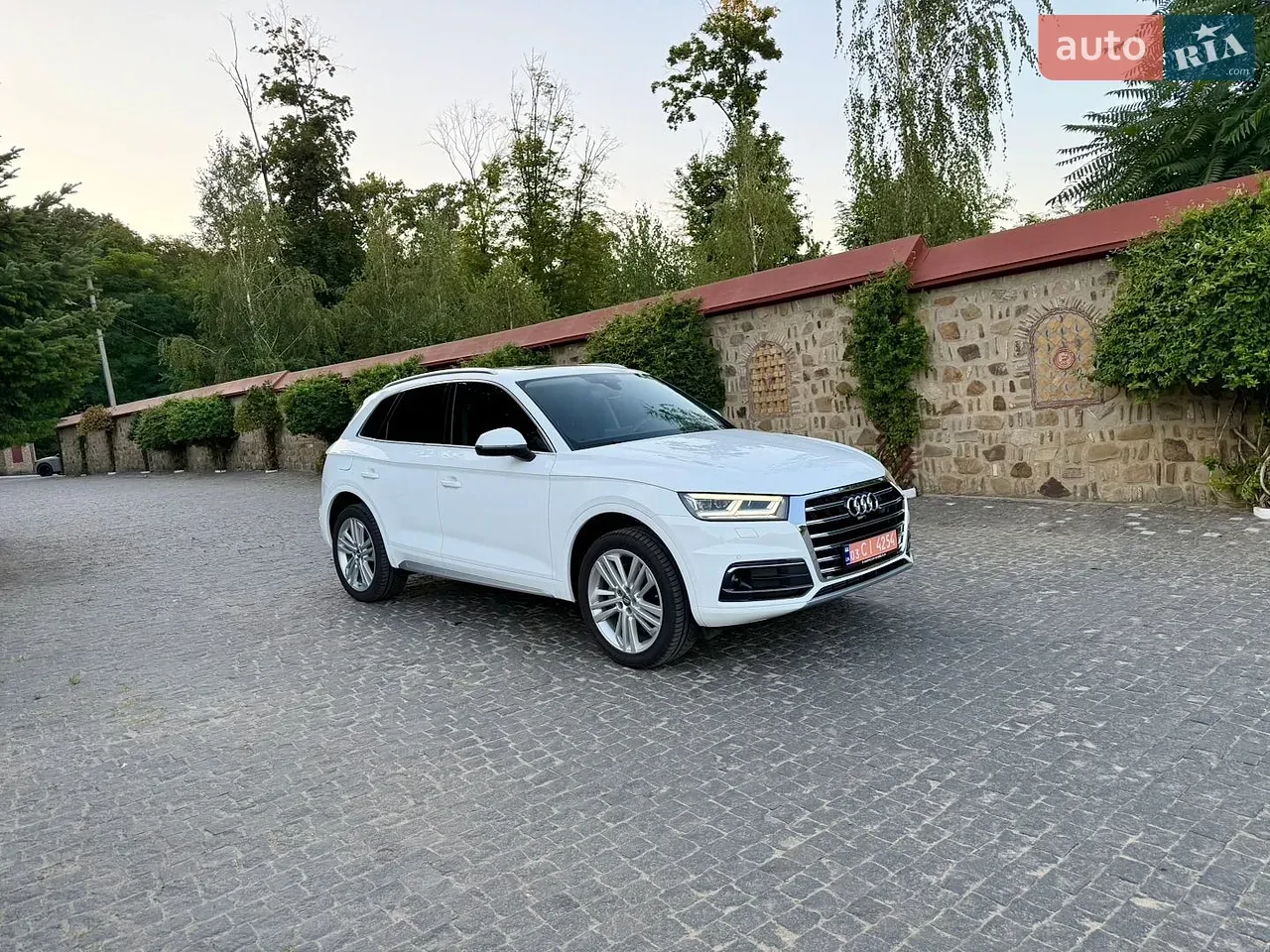 Audi Q5 2018 photo 2