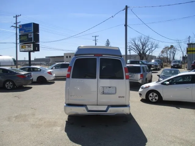 GMC Savana 2021 photo 4