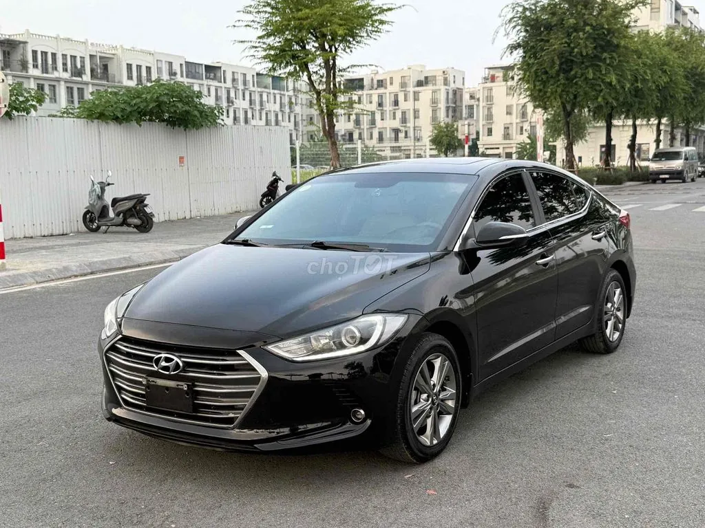 Hyundai Elantra 2018 photo 3