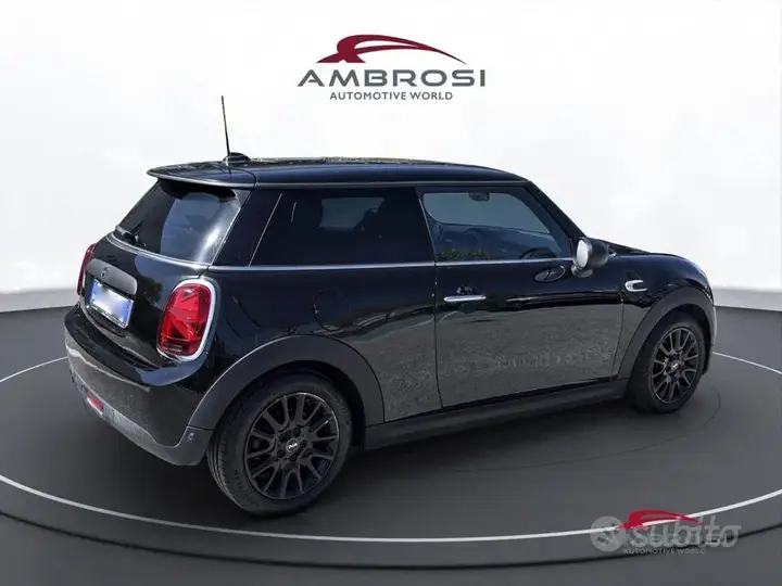 Mini One 2019 photo 3