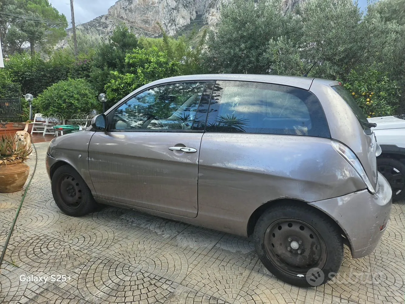 Lancia Ypsilon