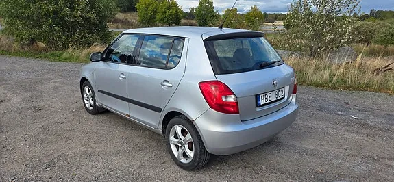 Skoda Fabia 2008 photo 5