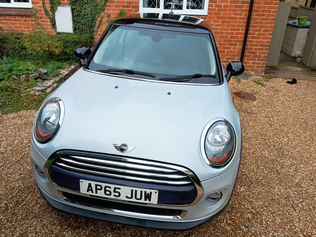 Mini Hatch 2015 photo 2