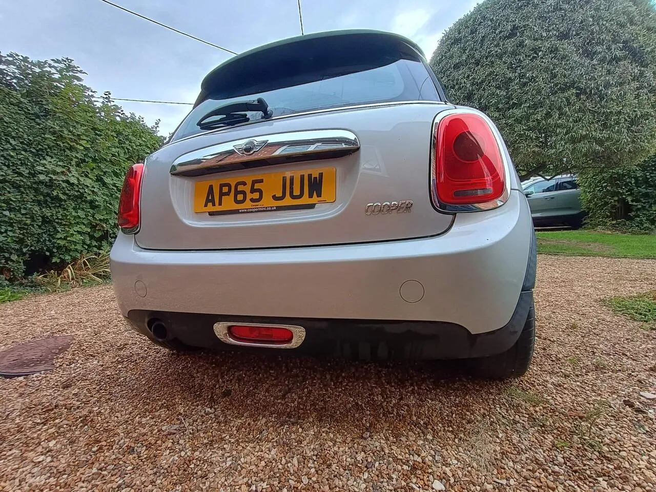 Mini Hatch 2015 photo 4