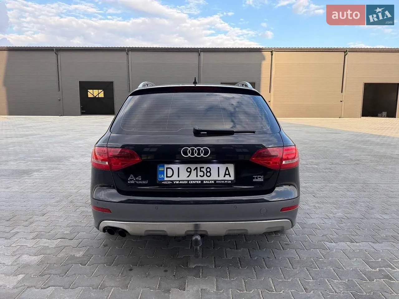 Audi A4 2011 photo 5