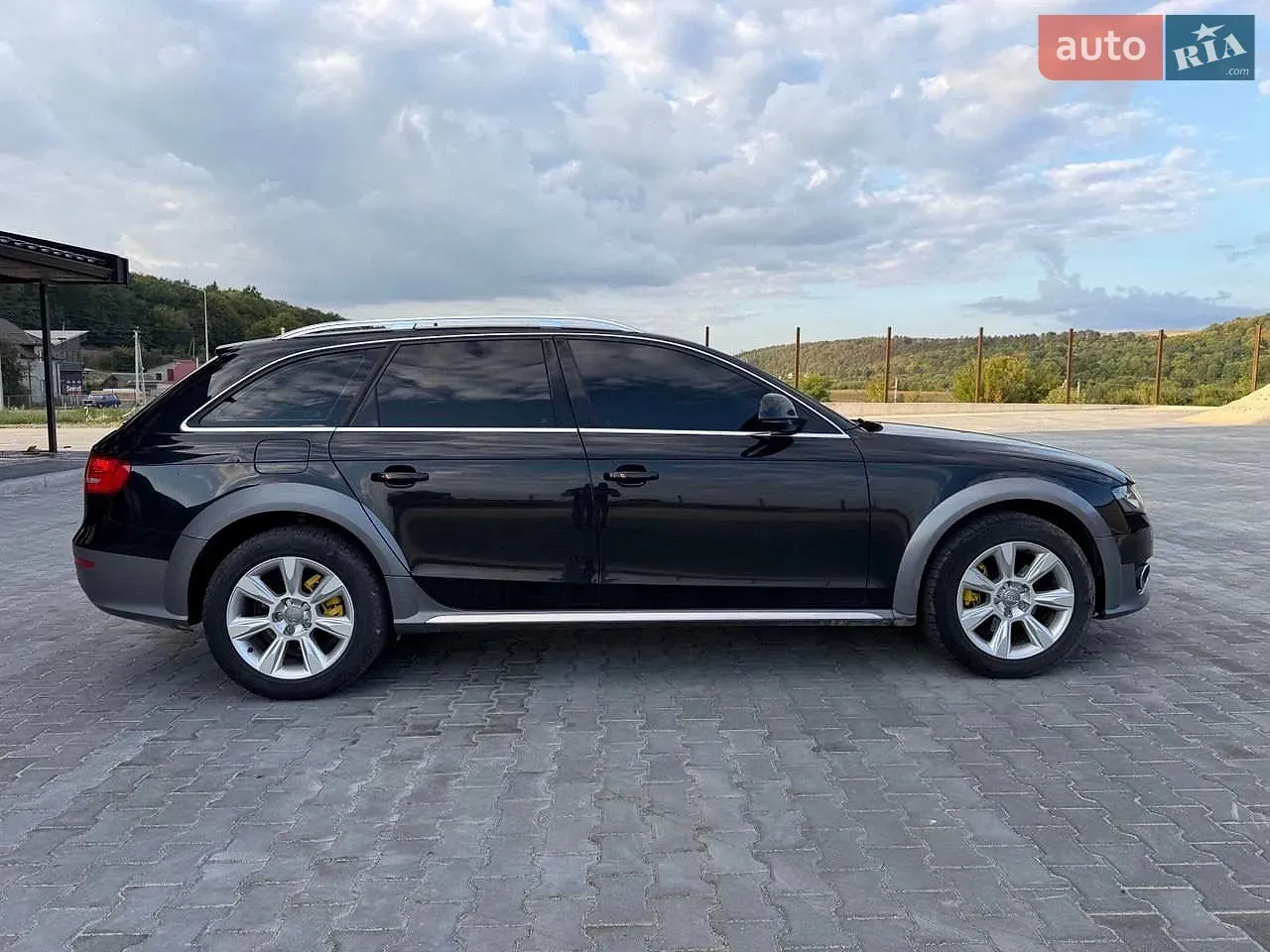 Audi A4 2011 photo 4