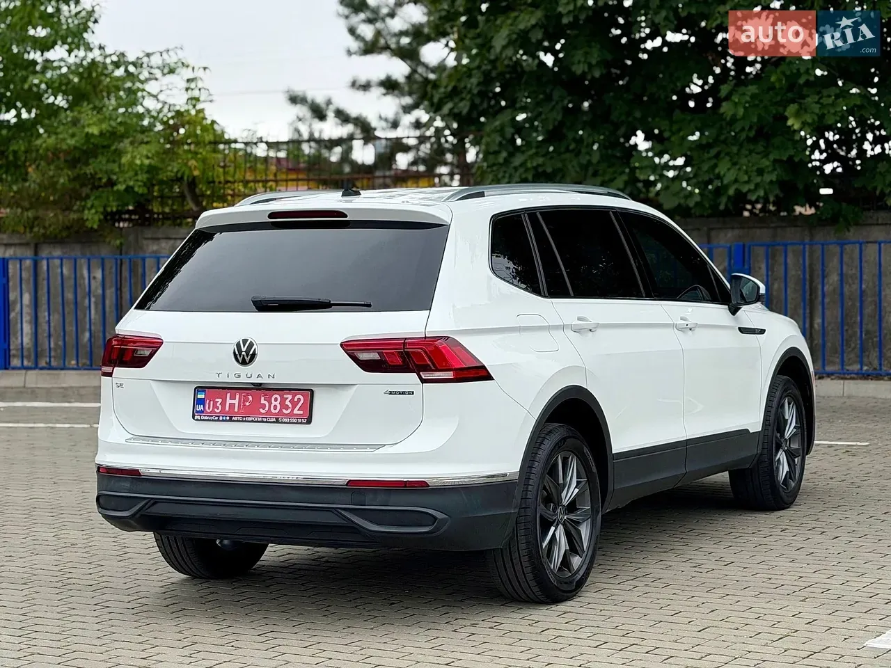 Volkswagen Tiguan 2022 photo 2
