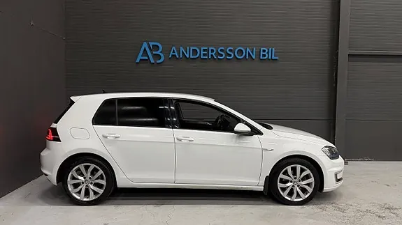 Volkswagen E-Golf 2015 photo 5