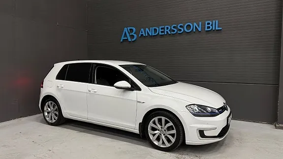 Volkswagen E-Golf 2015 photo 4