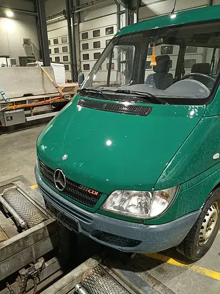 Mercedes-Benz Sprinter 311