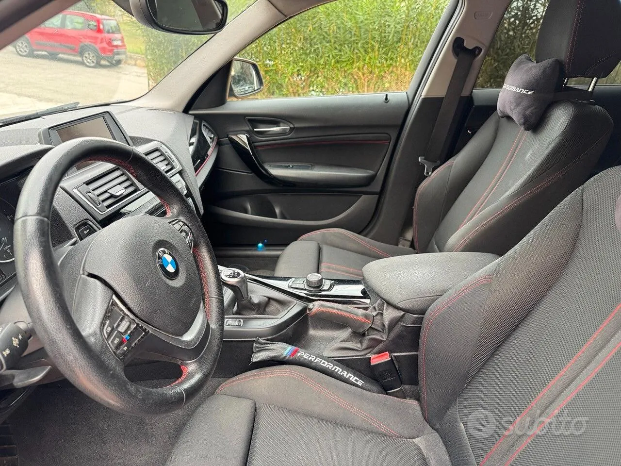 BMW 1 Series 2015 photo 2