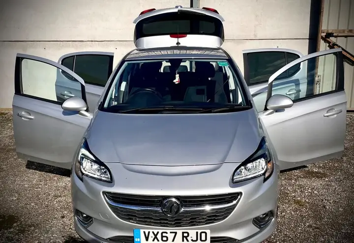 Vauxhall Corsa 2017 photo 2