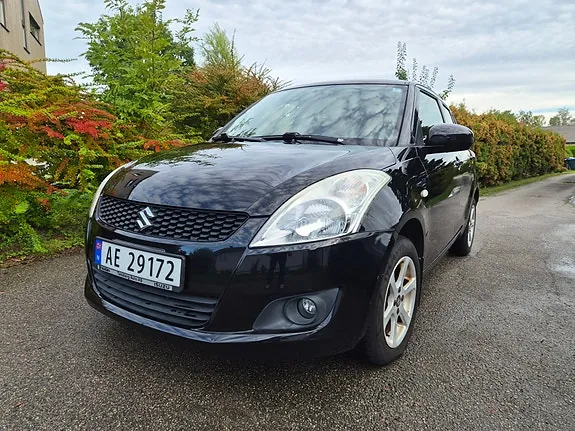 Suzuki Swift 2011 photo 4