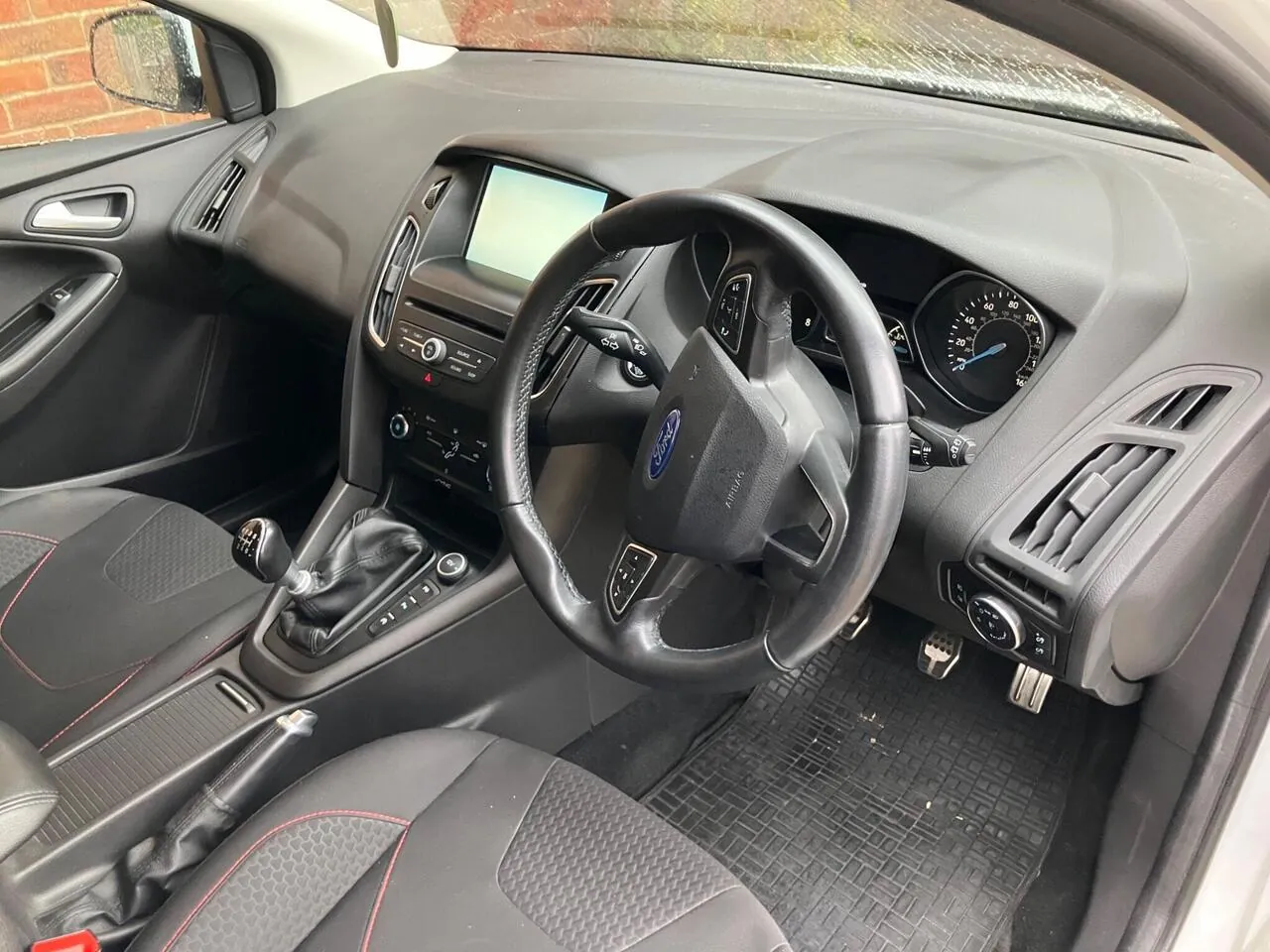 Ford Focus 2015 photo 5