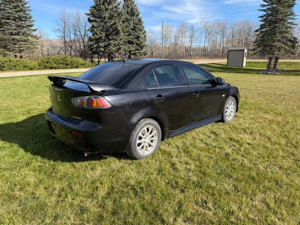 Mitsubishi Lancer 2012 photo 3