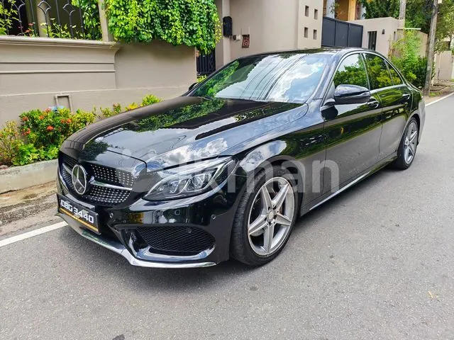 Mercedes-Benz C180 2019 photo 2