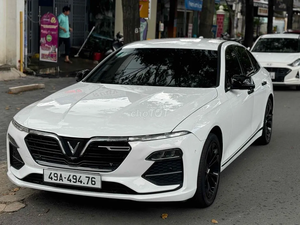 Vinfast Lux A2.0 2022 photo 2