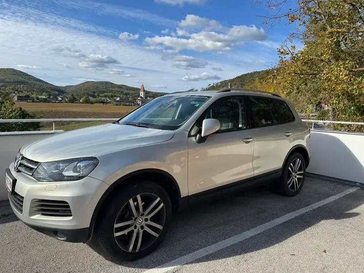 Volkswagen Touareg 2016 photo 2
